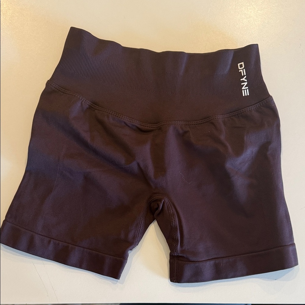 DFYNE Women's PURPLE SET NEVER WORN